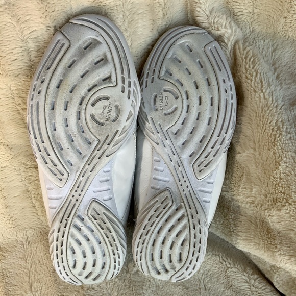 NFINITY “Evolution” Cheer Shoe and box - Picture 8 of 11